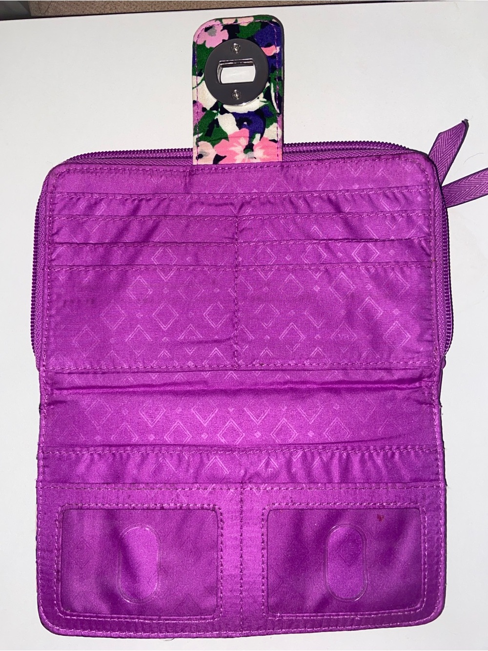 Kate Spade makeup bag by Clinic Michael Kors bag tag Vera Bradley wallet - Picture 9 of 15